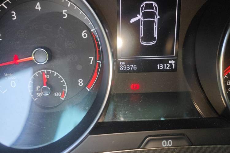 Used Volkswagen Golf Sportsvan 2019 280TSI Automatic Guardian Edition China V Standard Odometer Close Up