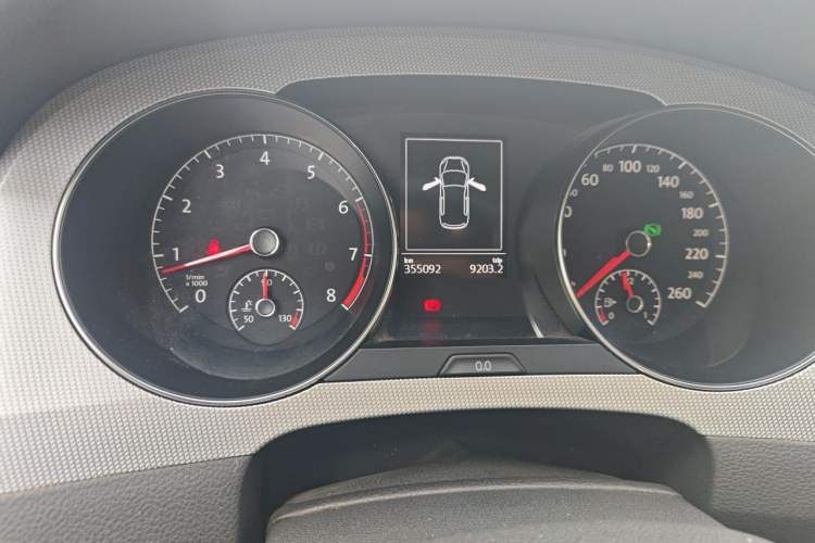 Used Volkswagen Golf Sportsvan 2019 1.6L Automatic Pure Model China V Standard Odometer Close Up