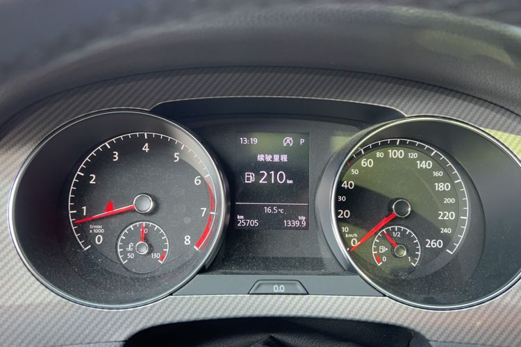 Used Volkswagen Golf Sportsvan 2019 280TSI Automatic Trendy Model China VI Standard Odometer Close Up
