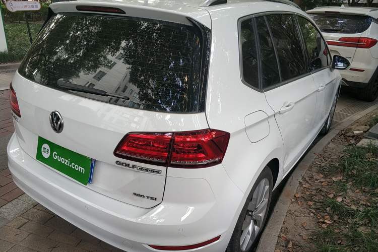 Used Volkswagen Golf Sportsvan 2019 280TSI Automatic Trendy Model China VI Standard Rear Right 45 Deg