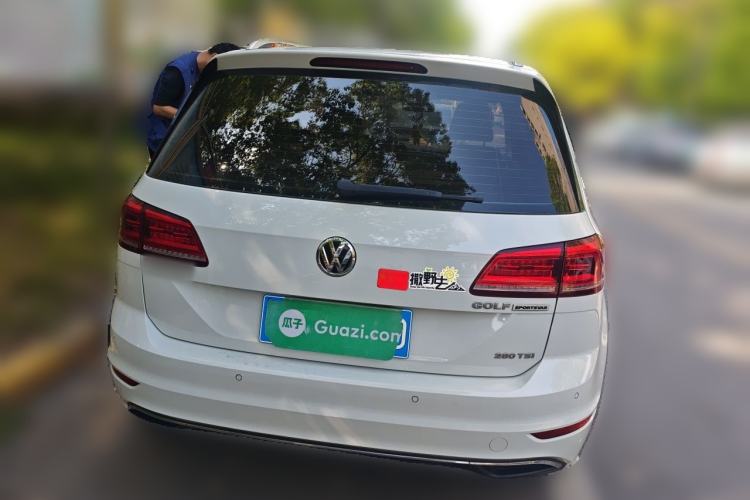 Used Volkswagen Golf Sportsvan 2019 280TSI Automatic Trendy Model China VI Standard Rear
