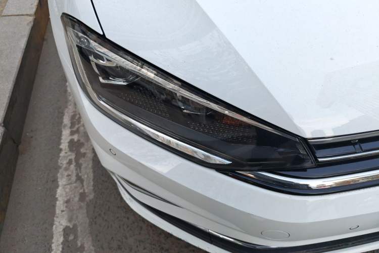Used Volkswagen Golf Sportsvan 2019 280TSI Automatic Trendy Edition China V Standard Right Front Headlight