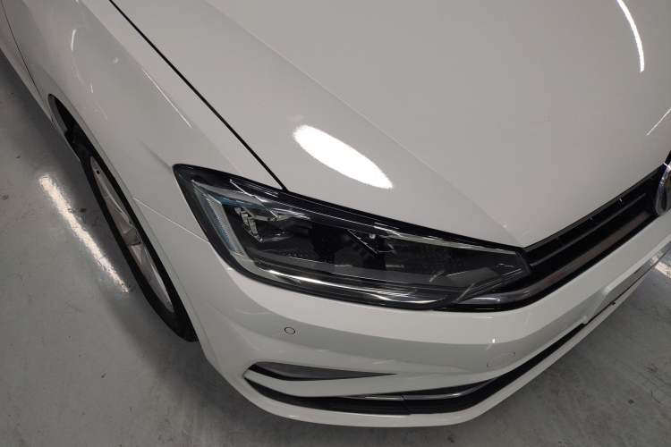 Used Volkswagen Golf Sportsvan 2019 280TSI Automatic Trendy Model China VI Standard Right Front Headlight