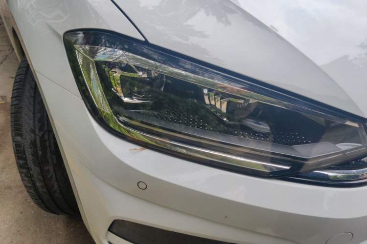Used Volkswagen Golf Sportsvan 2019 280TSI Automatic Trendy Model China VI Standard Right Front Headlight
