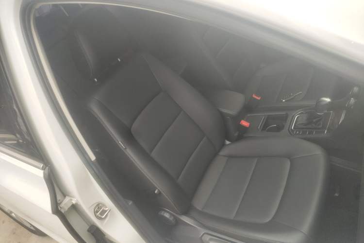 Used Volkswagen Golf Sportsvan 2019 280TSI Automatic Trendy Model China VI Standard Right Front Seat