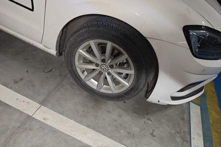 Used Volkswagen Golf Sportsvan 2019 280TSI Automatic Trendy Model China VI Standard Right Front Wheel Hub