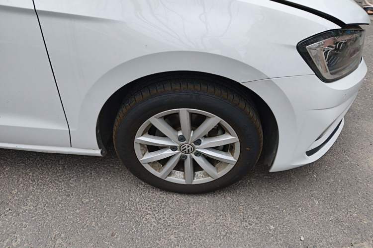 Used Volkswagen Golf Sportsvan 2019 280TSI Automatic Trendy Model China VI Standard Right Front Wheel Hub