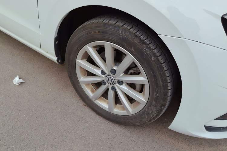 Used Volkswagen Golf Sportsvan 2019 280TSI Automatic Trendy Model China VI Standard Right Front Wheel Hub