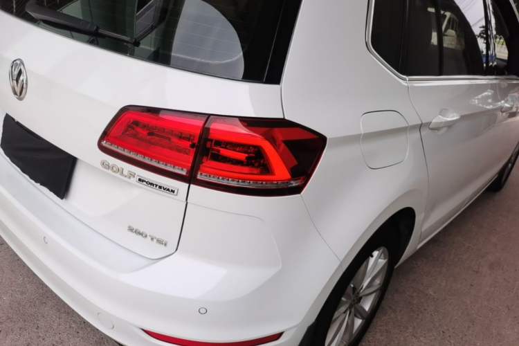 Used Volkswagen Golf Sportsvan 2019 280TSI Automatic Trendy Model China VI Standard Right Rear Taillight