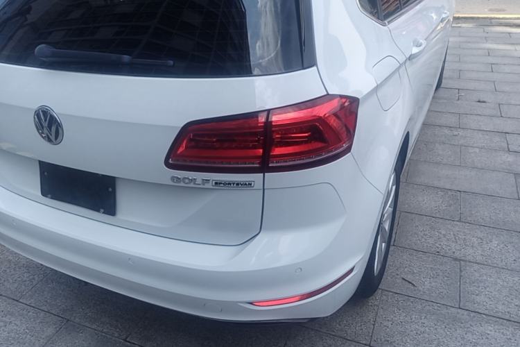 Used Volkswagen Golf Sportsvan 2019 280TSI Automatic Trendy Model China VI Standard Right Rear Taillight