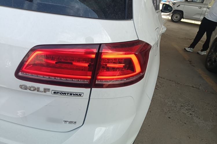 Used Volkswagen Golf Sportsvan 2019 280TSI Automatic Trendy Edition China V Standard Right Rear Taillight