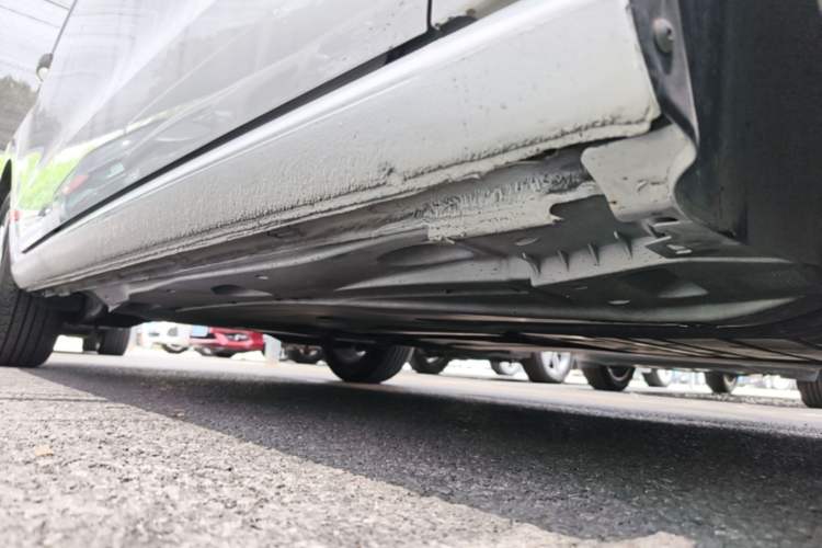 Used Volkswagen Golf Sportsvan 2019 280TSI Automatic Trendy Model China VI Standard Right Side Sill