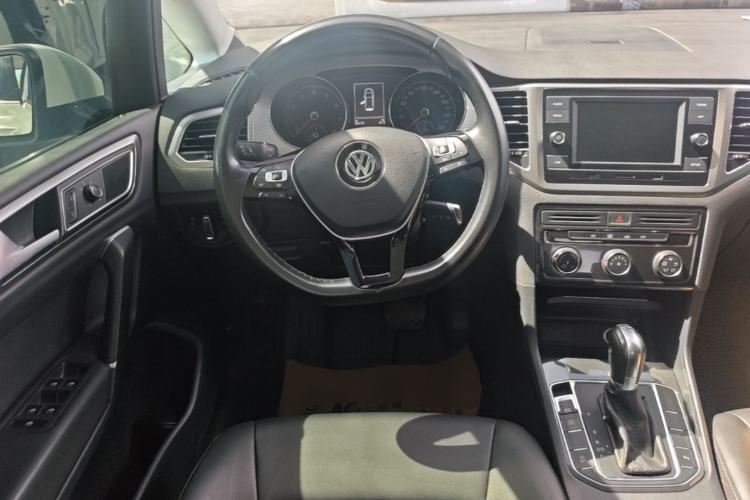 Used Volkswagen Golf Sportsvan 2019 280TSI Automatic Trendy Model China VI Standard Steering Wheel