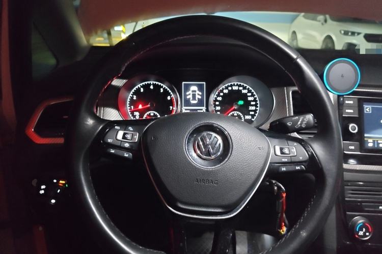 Used Volkswagen Golf Sportsvan 2019 280TSI Automatic Trendy Model China VI Standard Steering Wheel