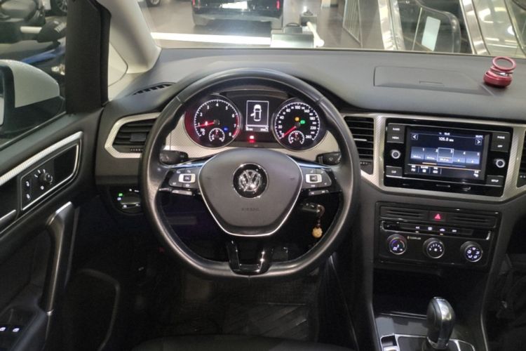 Used Volkswagen Golf Sportsvan 2019 280TSI Automatic Trendy Model China VI Standard Steering Wheel