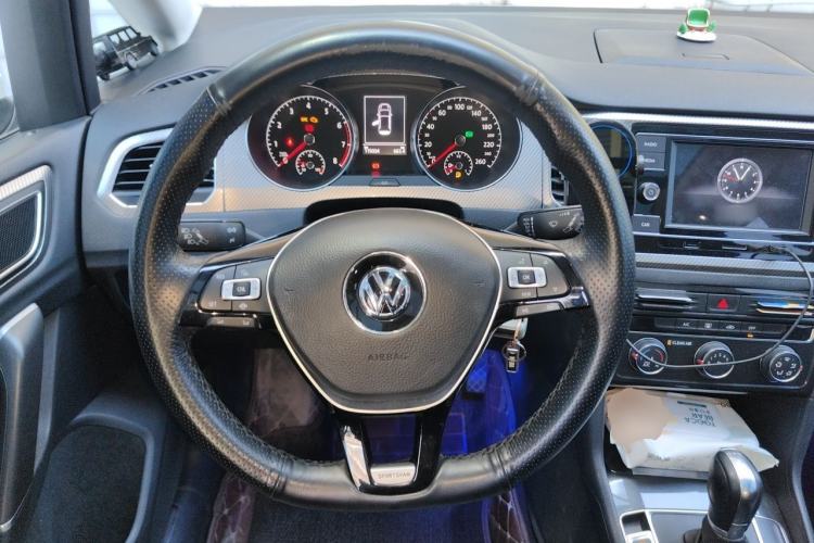 Used Volkswagen Golf Sportsvan 2019 280TSI Automatic Trendy Model China VI Standard Steering Wheel