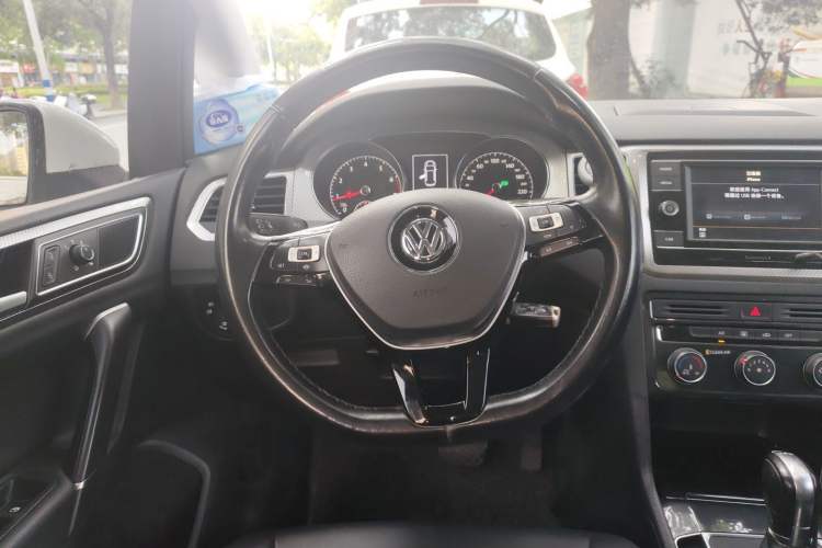Used Volkswagen Golf Sportsvan 2019 280TSI Automatic Trendy Edition China V Standard Steering Wheel