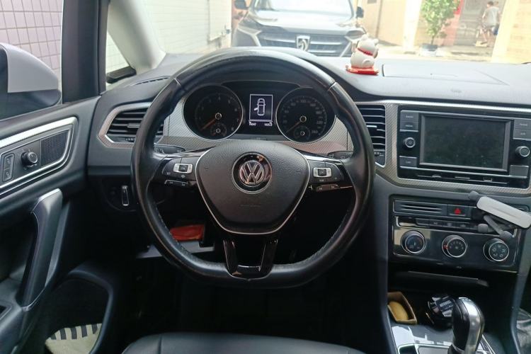 Used Volkswagen Golf Sportsvan 2019 280TSI Automatic Trendy Model China VI Standard Steering Wheel