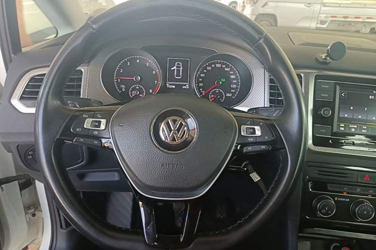 Used Volkswagen Golf Sportsvan 2019 280TSI Automatic Trendy Edition China V Standard Steering Wheel