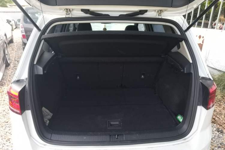 Used Volkswagen Golf Sportsvan 2019 280TSI Automatic Trendy Edition China V Standard Trunk