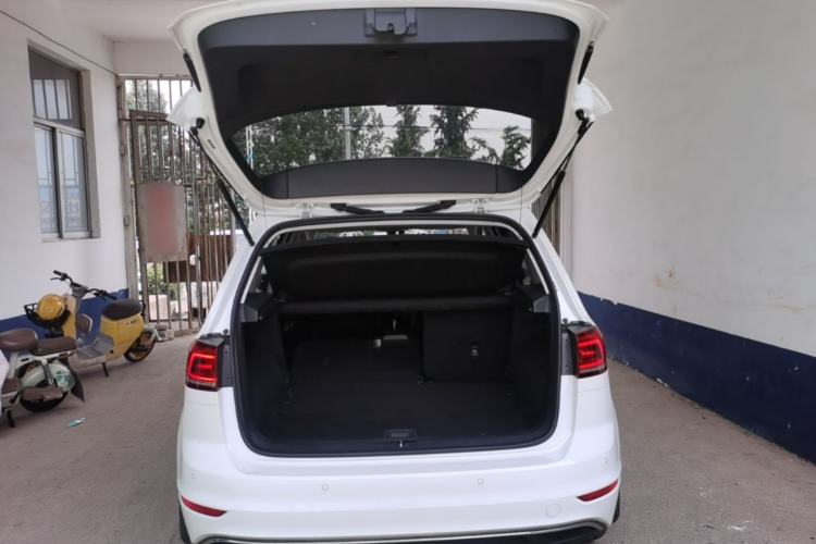 Used Volkswagen Golf Sportsvan 2019 280TSI Automatic Trendy Model China VI Standard Trunk