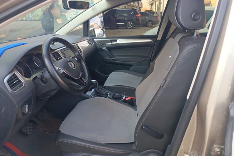 Used Volkswagen Golf Sportsvan 2019 280TSI Automatic Sentinel Model China VI Standard Left Front Seat
