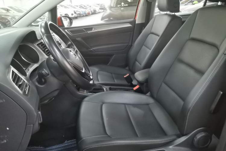 Used Volkswagen Golf Sportsvan 2019 280TSI Automatic Trendy Model China VI Standard Left Front Seat