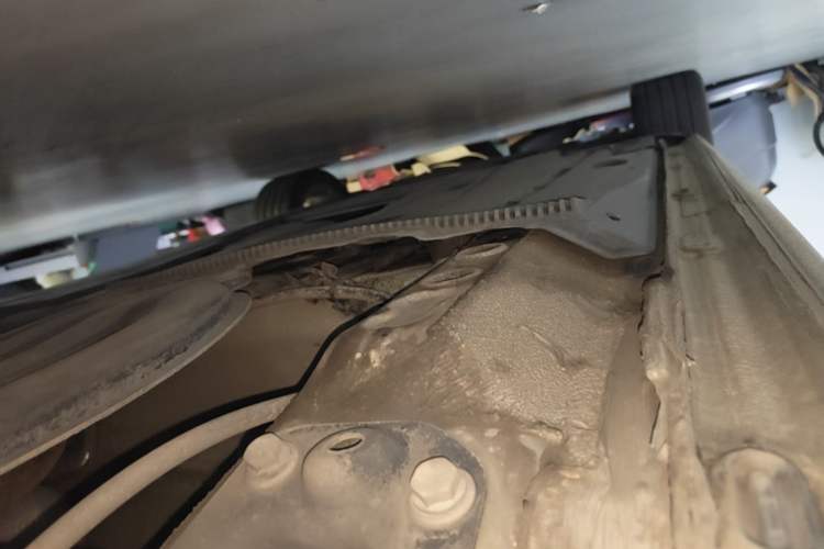 Used Volkswagen Golf Sportsvan 2019 280TSI Automatic Sentinel Model China VI Standard Left Side Sill