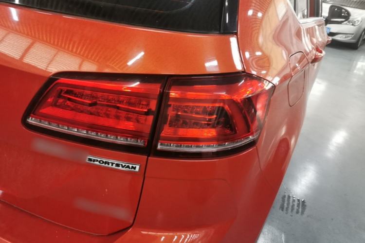 Used Volkswagen Golf Sportsvan 2019 280TSI Automatic Trendy Model China VI Standard Right Rear Taillight