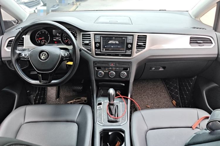Used Volkswagen Golf Sportsvan 2020 280TSI Automatic Curious Model Center Console