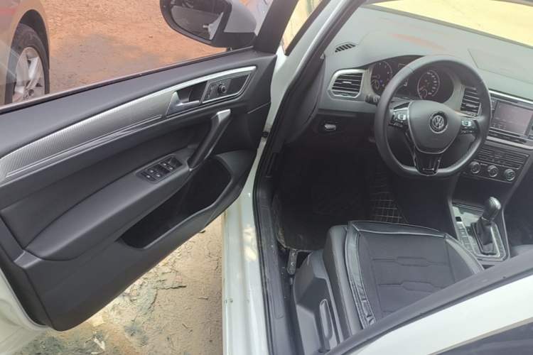 Used Volkswagen Golf Sportsvan 2020 280TSI Automatic Curious Model Driver Seat