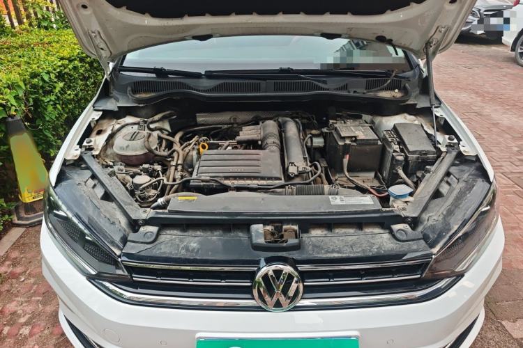 Used Volkswagen Golf Sportsvan 2020 280TSI Automatic Curious Model Engine Bay