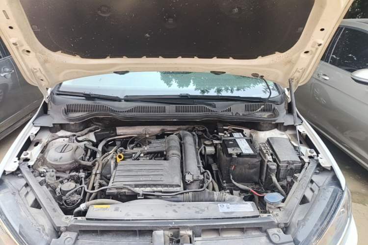 Used Volkswagen Golf Sportsvan 2020 280TSI Automatic Curious Model Engine Bay