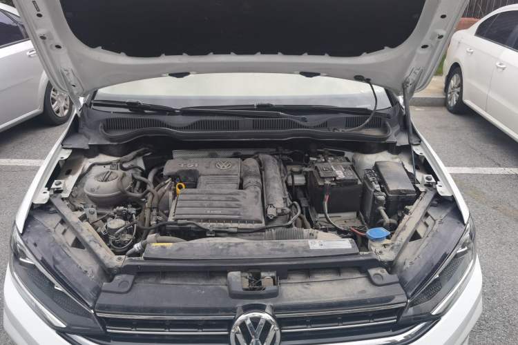 Used Volkswagen Golf Sportsvan 2020 200TSI Automatic C-HR Pure Edition Engine Bay