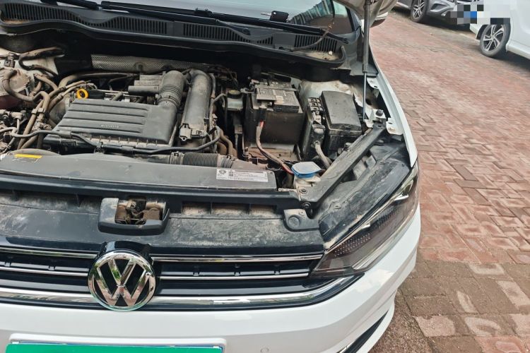 Used Volkswagen Golf Sportsvan 2020 280TSI Automatic Curious Model Engine Bay Left