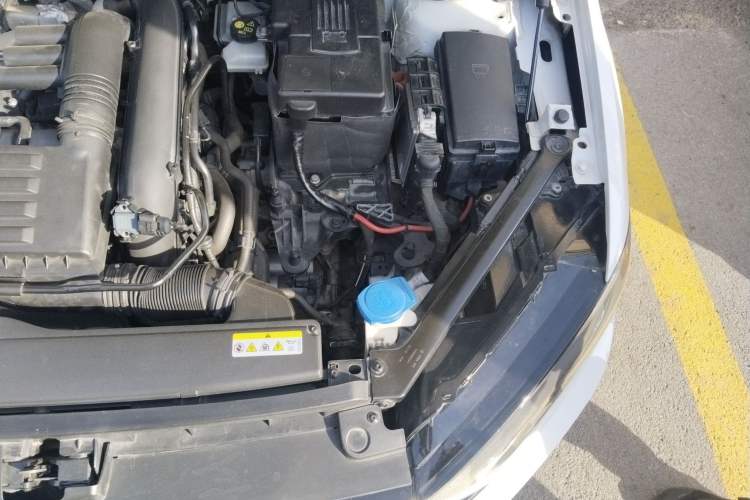 Used Volkswagen Golf Sportsvan 2020 280TSI Automatic Curious Model Engine Bay Left