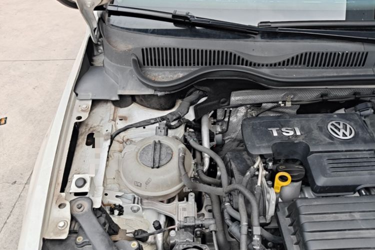 Used Volkswagen Golf Sportsvan 2020 280TSI Automatic Curious Model Engine Bay Right