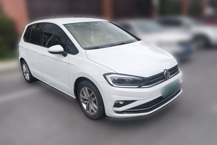 Used Volkswagen Golf Sportsvan 2020 200TSI Automatic C-HR Pure Edition Front Right 45 Deg