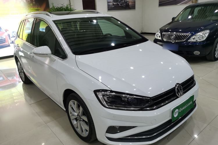Used Volkswagen Golf Sportsvan 2020 280TSI Automatic Sentinel Edition Front Right 45 Deg