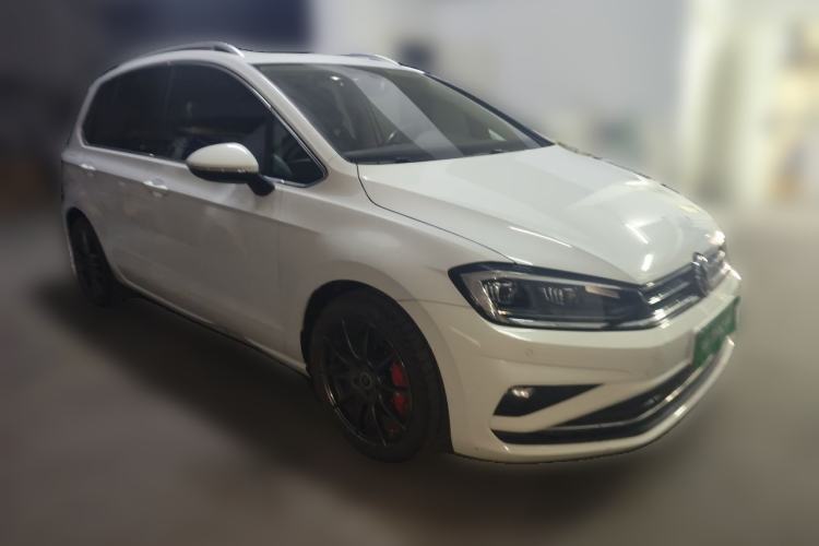 Used Volkswagen Golf Sportsvan 2020 280TSI Automatic Sentinel Edition Front Right 45 Deg