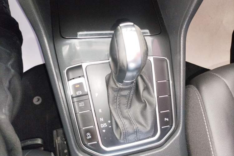 Used Volkswagen Golf Sportsvan 2020 280TSI Automatic Curious Model Gear Lever