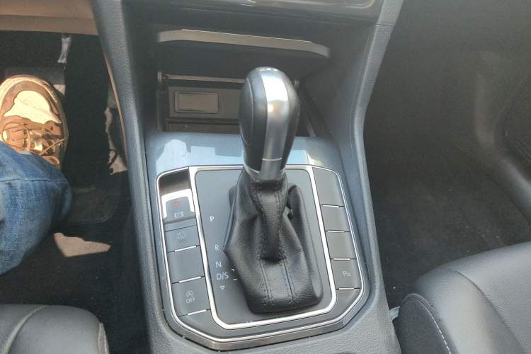 Used Volkswagen Golf Sportsvan 2020 280TSI Automatic Curious Model Gear Lever