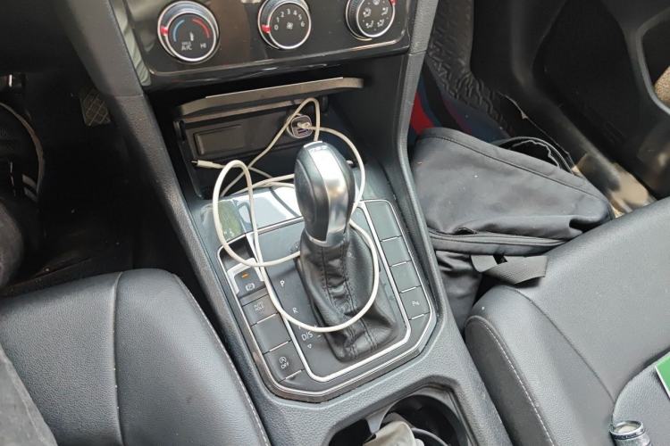 Used Volkswagen Golf Sportsvan 2020 280TSI Automatic Curious Model Gear Lever