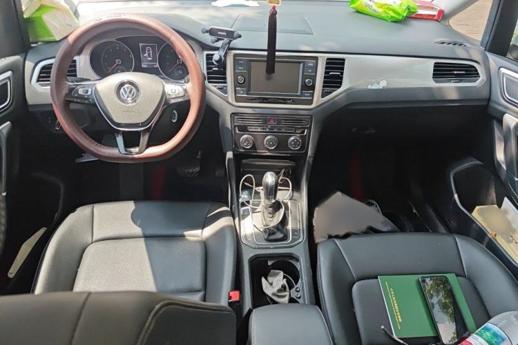 Used Volkswagen Golf Sportsvan 2020 280TSI Automatic Curious Model Interior 2
