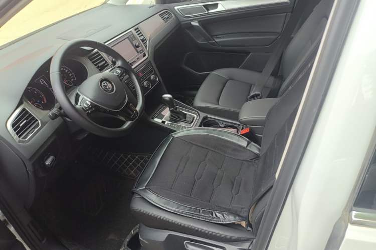 Used Volkswagen Golf Sportsvan 2020 280TSI Automatic Curious Model Left Front Seat