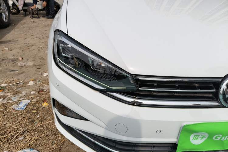 Used Volkswagen Golf Sportsvan 2020 280TSI Automatic Curious Model Right Front Headlight