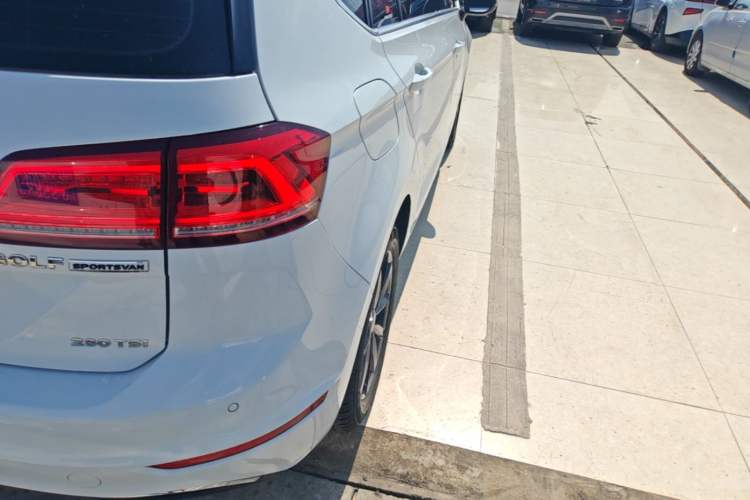 Used Volkswagen Golf Sportsvan 2020 280TSI Automatic Curious Model Right Rear Taillight