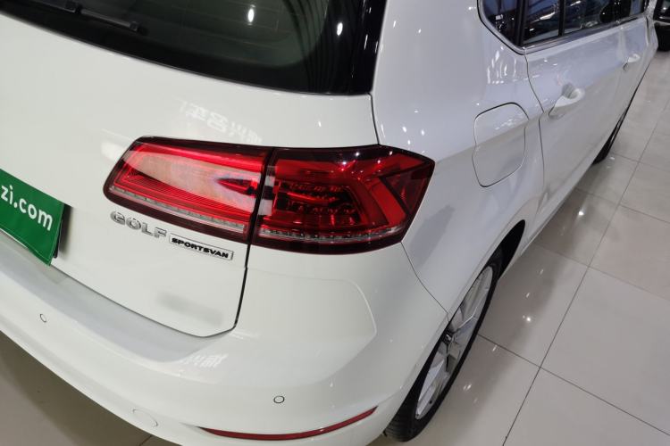 Used Volkswagen Golf Sportsvan 2020 280TSI Automatic Sentinel Edition Right Rear Taillight