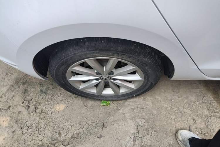 Used Volkswagen Golf Sportsvan 2020 280TSI Automatic Curious Model Right Rear Wheel Hub