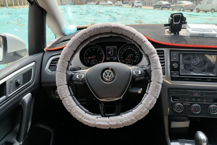 Used Volkswagen Golf Sportsvan 2020 280TSI Automatic Curious Model Steering Wheel
